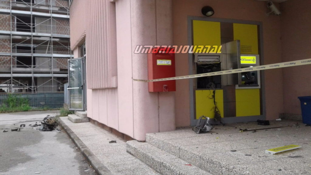 Fatto saltare nella notte il postamat delle Poste di Bastia Umbra
