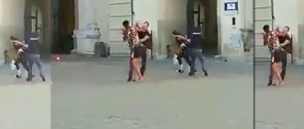 Due poliziotti aggrediti a Città di Castello, panico in piazza Matteotti