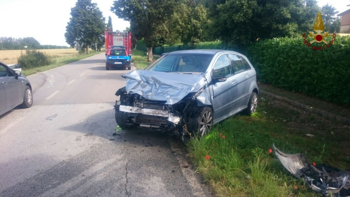 Lunedì nero, ancora incidenti, un altro a Perugia tra Bosco e Ramazzano, 2 feriti