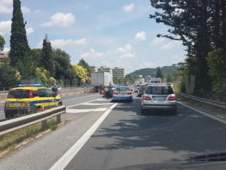 Umbria divisa in due, incidente sul raccordo Perugia Bettolle, un ferito