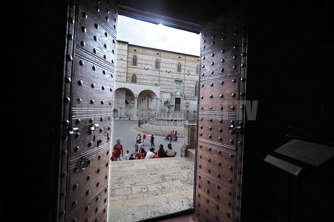 Art bonus, inaugurati i portoni di Palazzo dei Priori a Perugia