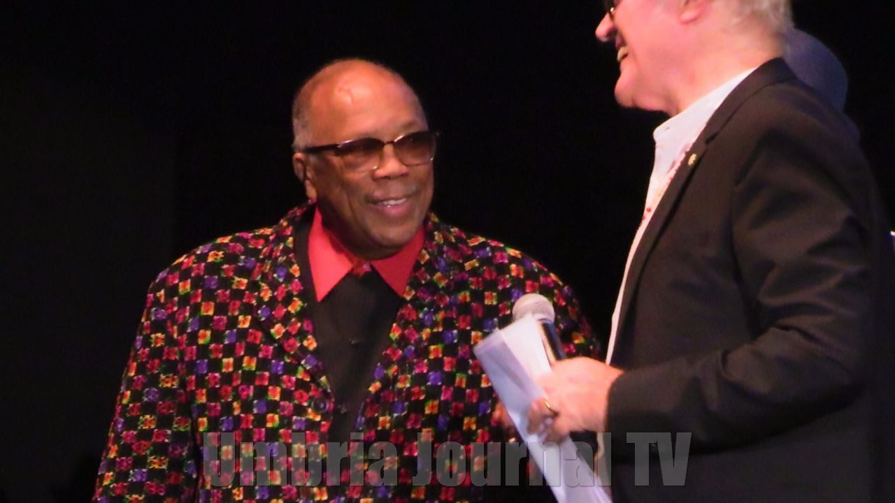 Grande festa al Santa Giuliana per Quincy Jones, Umbria Jazz comincia con il tutto esaurito
