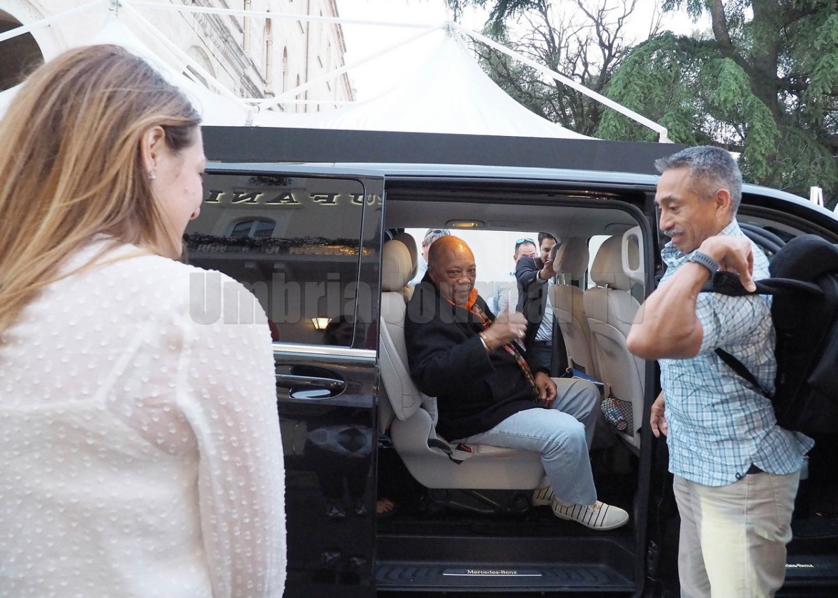 Quincy Jones suona Aeroporto di Fiumicino, una sorpresa inaspettata