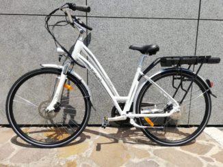 Paga bicicletta con assegno scoperto e poi la rimette in vendita online