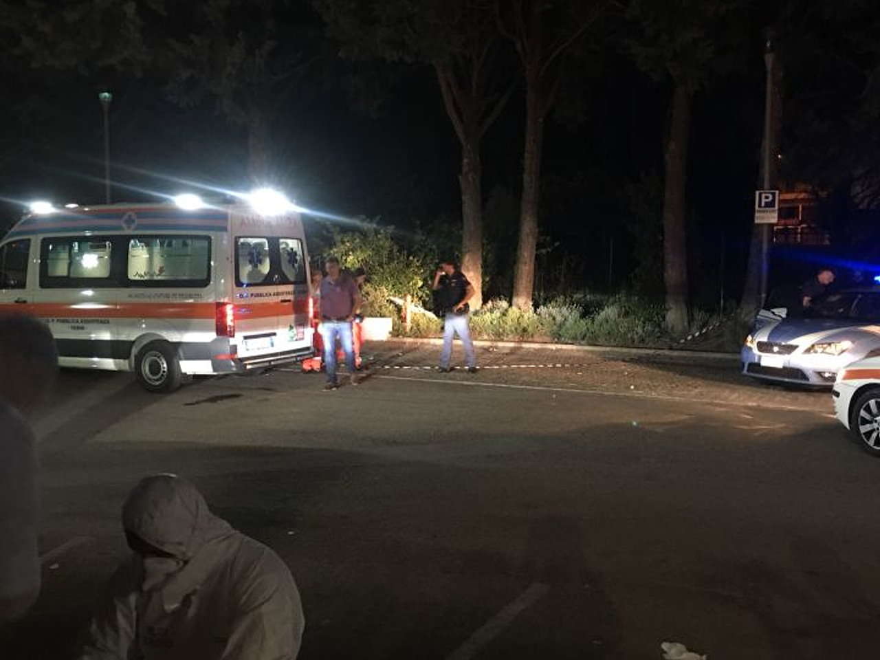 Neonato morto trovato a Terni nel parcheggio di un supermercato