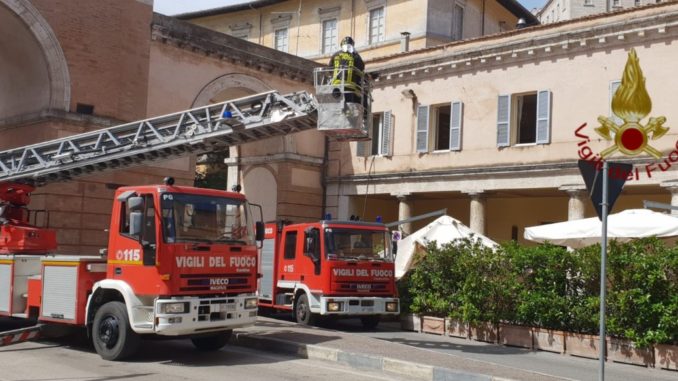 Incendio canna fumaria nella zona Tre Archi di Perugia