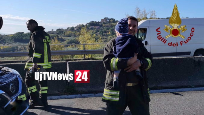 Tamponamento raccordo Perugia Bettolle vigile del fuoco baby sitter