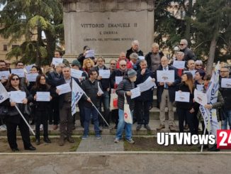 Martedì 1 giugno in piazza Italia a Perugia flash-mob giornalisti