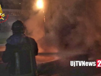 Incendio all'alba sulla E45, a fuoco rimorchio camion a Collestrada di Perugia