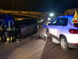 Incidente stradale a Perugia, sulla rampa del raccordo, due feriti lievi