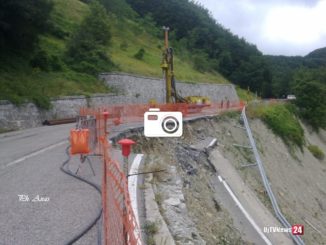 Foto della frana di Bocca Trabaria e dei lavori dell'Anas