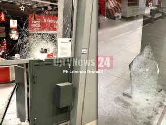 Assaltata cassa continua Oasi Centova a Perugia, ma arrivano i Carabinieri e...