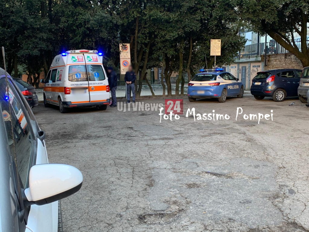 Malore in piazza Grimana a Perugia, muore straniero del 92 probabile overdose [foto]