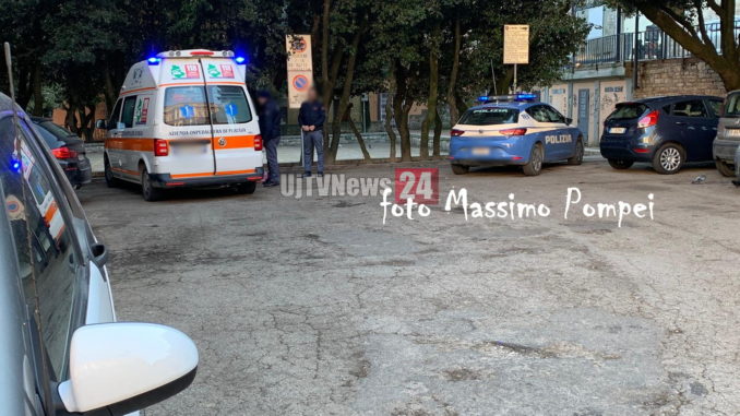Malore in piazza Grimana a Perugia, muore straniero del 92 probabile overdose [foto]