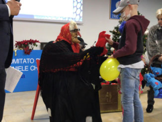 La Befana pronta ad atterrare al Residence “Daniele Chianelli”