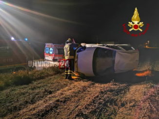 Incidente stradale nella notte a Spoleto, auto cappotta, una persona ferita