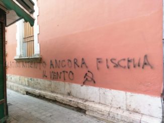 Minaccia al sindaco di Terni, Leonardo Latini, scritta sul muro di un palazzo