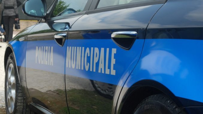 Denunciato dalla Polizia locale, writer in azione a San Mariano di Corciano