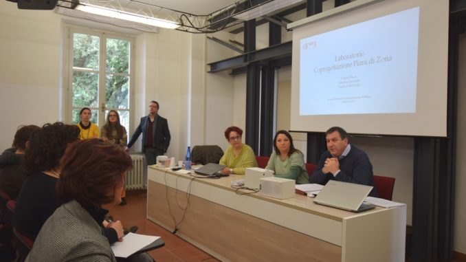 laboratori “Co-progettazione piani di zona: costruzione del metodo e degli strumenti di lavoro”,
