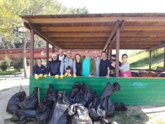 Associazione Natura Urbana ripulisce il parco Chico Mendez