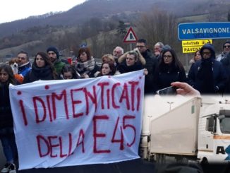 Tir Lumana e limitazioni Puleto, corteo, con loro i Dimenticati della E45
