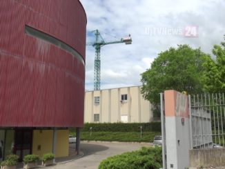 Operai su gru, SEA estranea, ma disponibile a sostituirsi a Carpedil