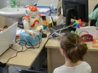 Vaccinazione pediatrica a Terni c'è NAO il robot amico dei bambini, tutto più facile