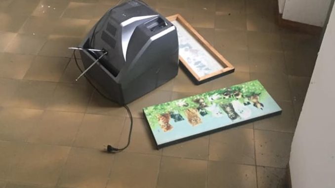 Chiesa messa a soqquadro