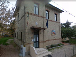 Rubano una lavagna elettronica, la L.I.M., da una scuola di Bastia Umbra