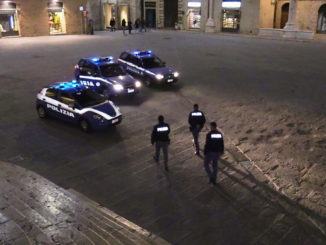 Squadra mobile e polizia Centro storico Perugia, due rimpatri in aereo