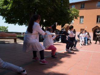 Braccio Fortebracci, Porta Santa Susanna in visita alla scuola Primaria Fabretti