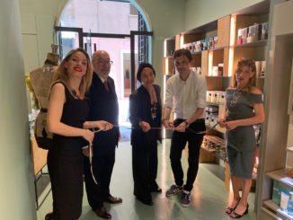 Inaugurata Grazia Galleria Olfattiva a Perugia, in via del "Lusso", c'era il sindaco Andrea Romizi