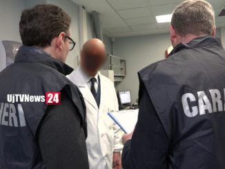 Covid, furbetti del vaccino, si fingono avvocati e addetti cimiteriali