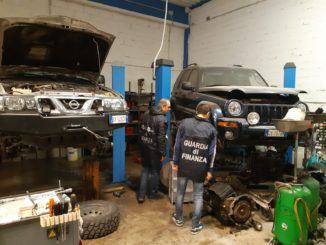 Officina abusiva non dichiara 1 milione di euro di incassi, sequestrata