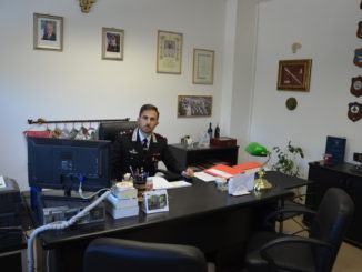 Spaccio di droga, avevano 24 ovuli di cocaina e 4 cellulari, arrestati