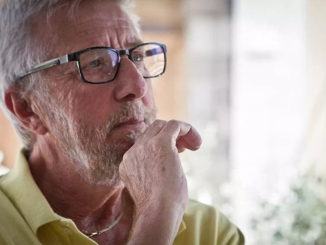 Funerali di Alberto Sironi 7 agosto a San Rufino regista viveva in Umbria con la moglie Lucia Fiumi
