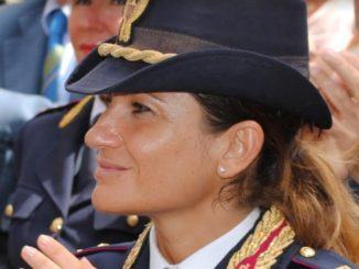 Si innamora di falso medico che la manda sul lastrico, adescata su web