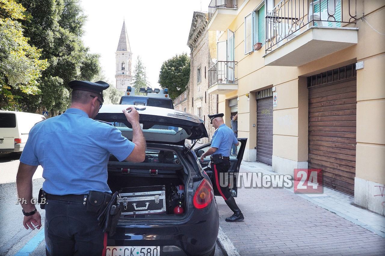 Donna morta in casa a Perugia da 16 giorni, indagini sul decesso