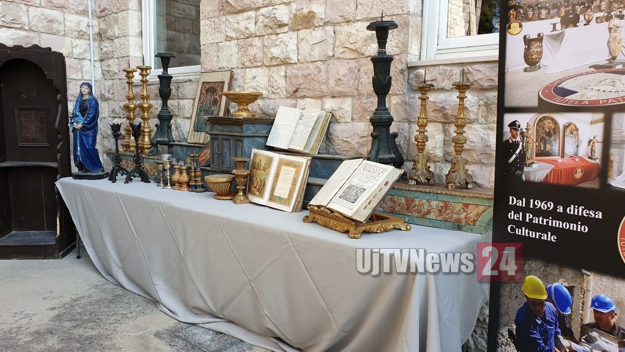 Carabinieri recuperano opere d'arte rubate, conclusa maxi operazione | Foto