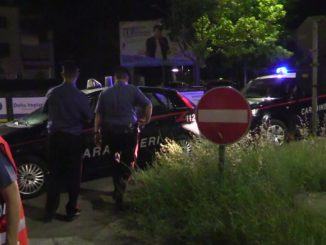 Serata romena al Lido Tevere, donne e uomini si accoltellano, otto feriti, due arresti