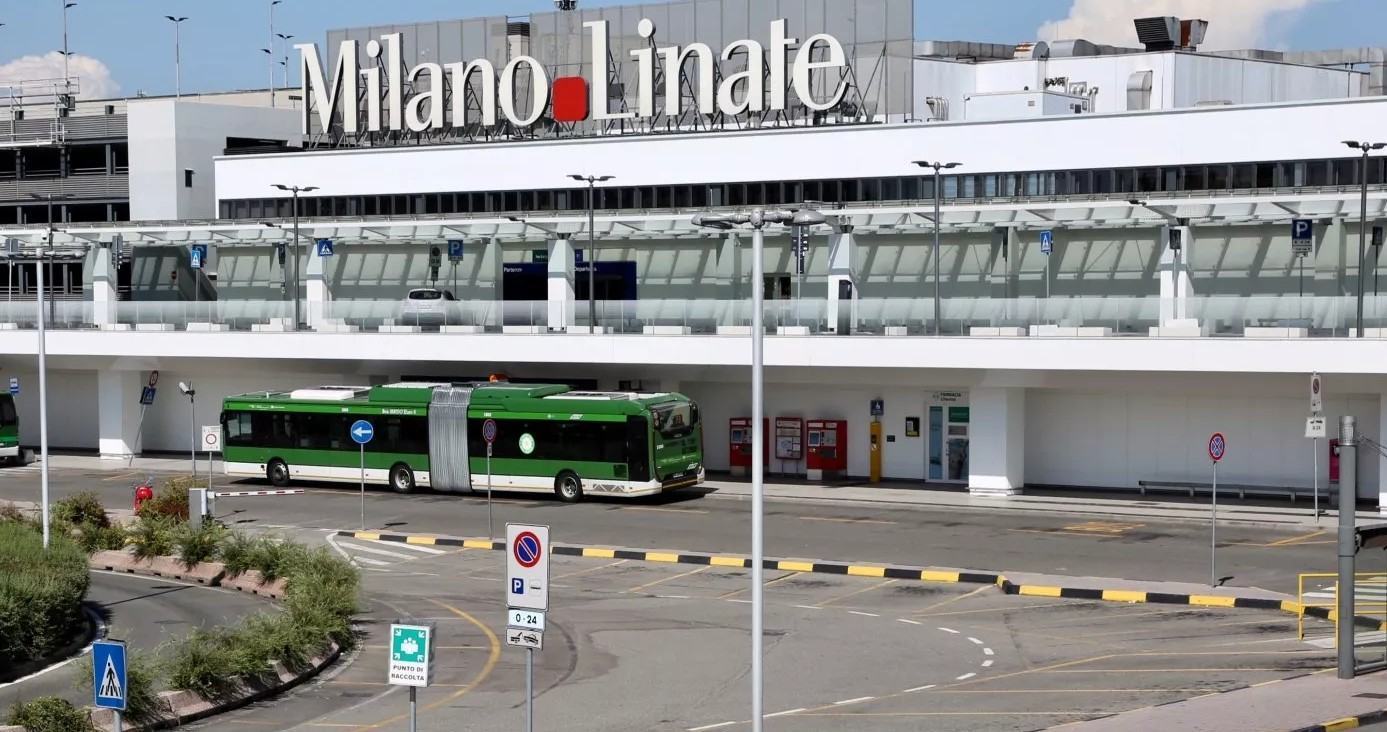 voli da milano a santorini
