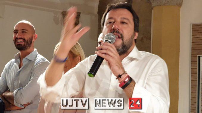 Salvini: "Solidarietà a umbri che non vogliono né virus né clandestini"
