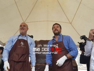 Scultore di cioccolato per un giorno, Matteo Salvini a Eurochocolate