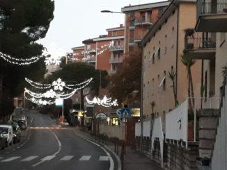 In via dei Filosofi a Perugia il Natale è già arrivato con Filosofi...Amo