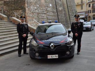 Trovata l'Opel Astra rubata, dentro refurtiva, ladri in fuga