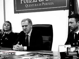 Oro e gioielli in auto, pregiudicata denunciata dalla polizia di Assisi 