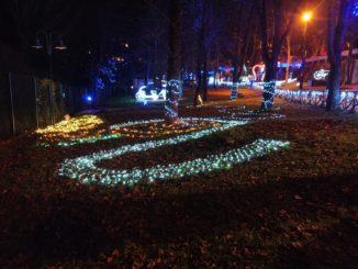 Vandali in azione alla Foresta Incantata di Spoleto, distrutto telo di copertura