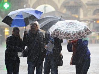 Maltempo, allerta meteo, piogge al sud e venti su tutta Italia