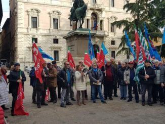 Non siamo invisibili, pensionate e pensionati in piazza a Perugia e Terni