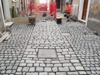 Una nuova pavimentazione per valorizzare Vico San Salvatore